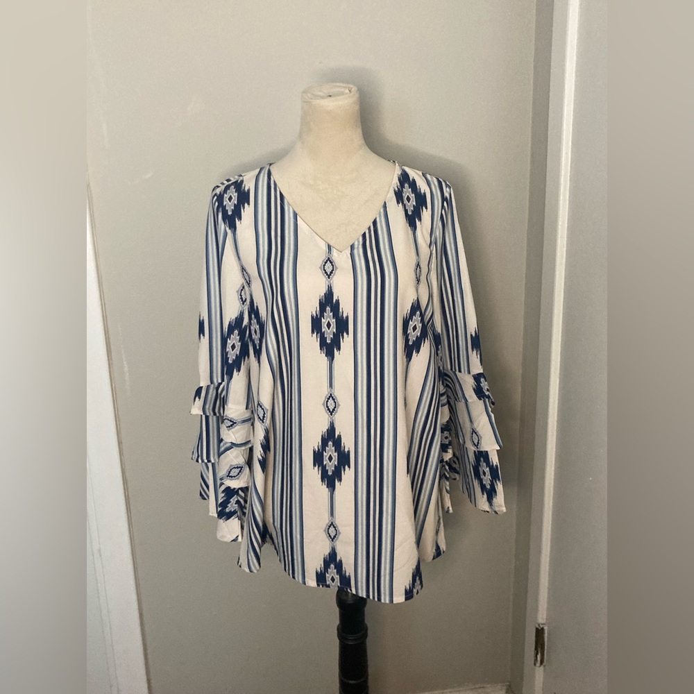 Fashion Express White and Blue Blouse